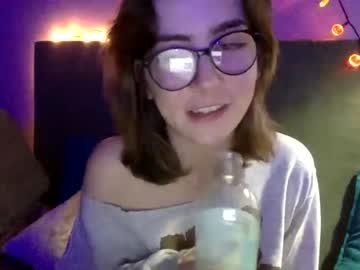 Cam for suzynextdoor