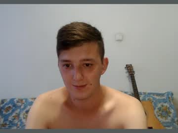 Cam for cute_boy_2022