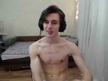 Cam for sneaky_asslickers
