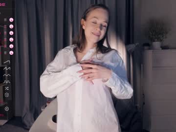 Cam for loveeonlovee