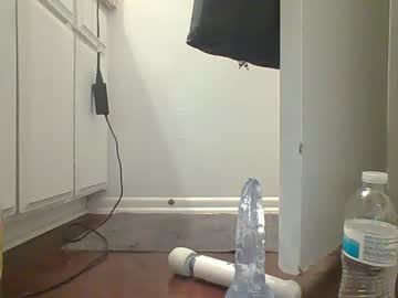 Cam for littleblondibabe