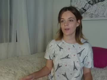 Cam for hey_toni_